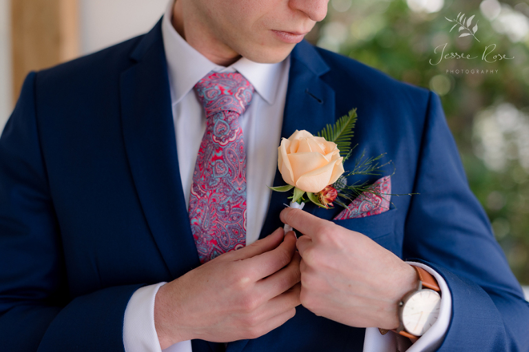 30-grooms-floral-boutonniere