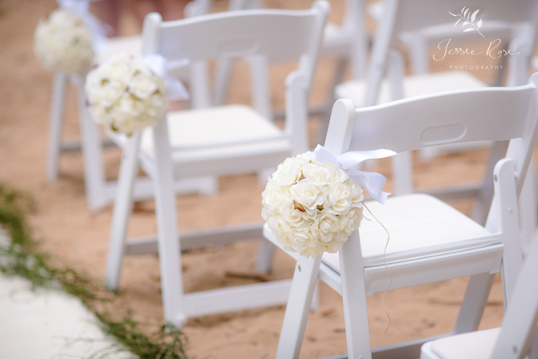 33-simple-elegant-beach-wedding