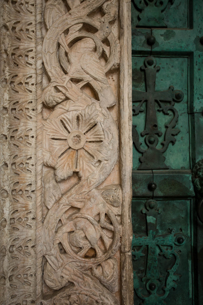amalfi church door details