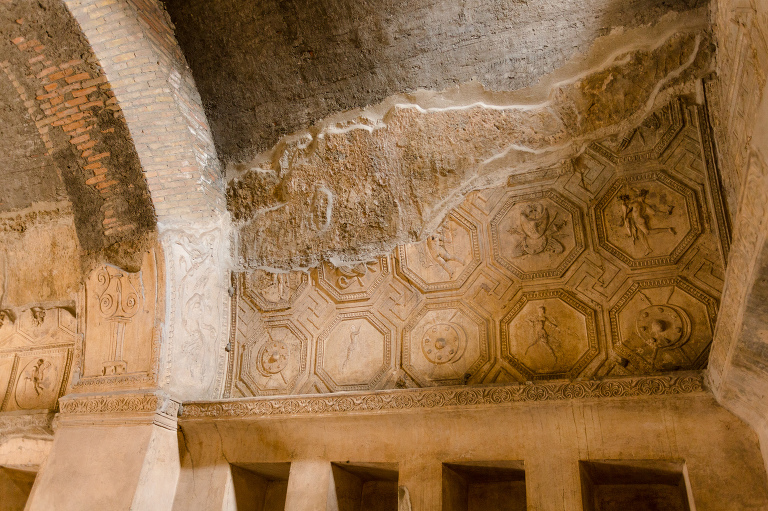 ceiling details in Pompei